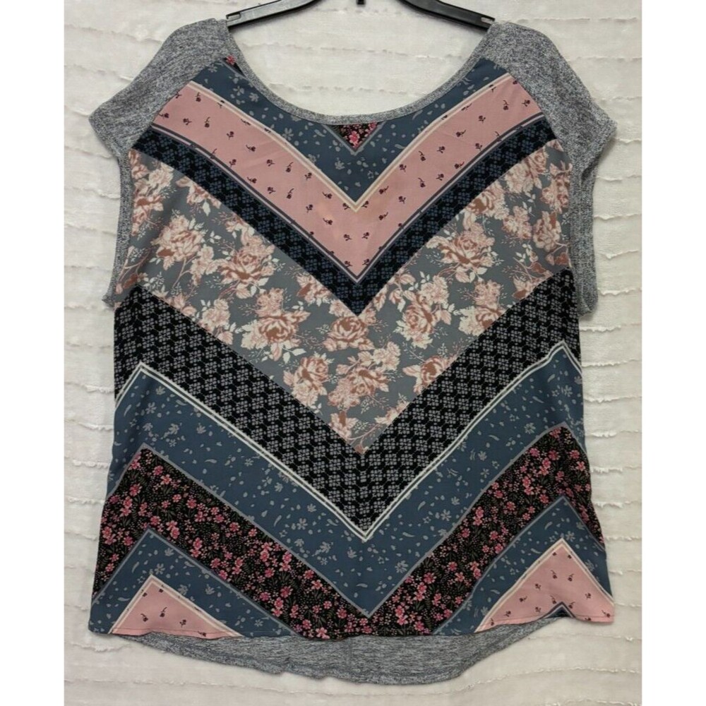Maurices Shirt, Top, Blouse, Multi-Colored Chevron, Women's Clothing, XL